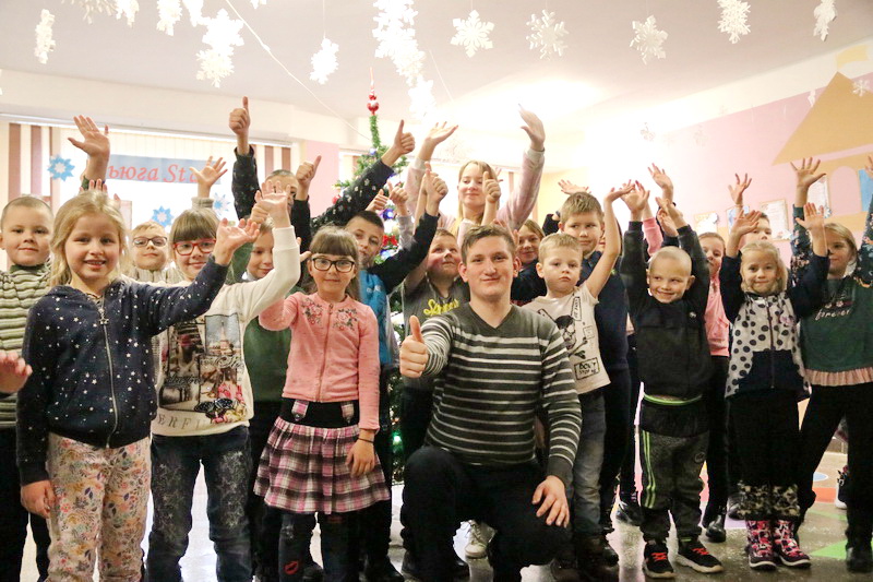  Зима не порадовала снегом и морозами, но школьники Новогрудчины все равно провели зимние каникулы весело
