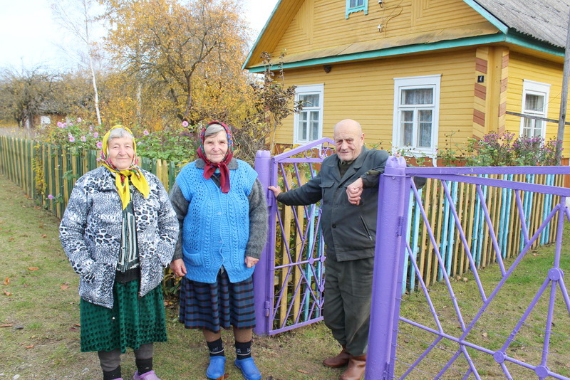 Межники – одна из тринадцати малонаселенных деревень Петревичского сельсовета