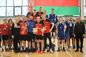 Новогрудчане завоевали серебро в открытом турнире по волейболу