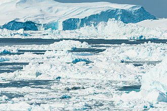 Таяние ледников высвободит сотни тысяч тонн древних бактерий