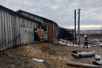 В Новогрудском районе горел деревообрабатывающий цех 