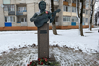 В Новогрудке прошли торжественные мероприятия к 85-летию со дня рождения Владимира Высоцкого