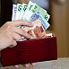 За год заработная плата в Беларуси выросла почти на 15%
