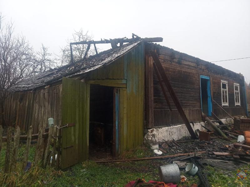 В Новогрудском районе на пожаре в деревне Малые Лезневичи обнаружен погибшим 50-летний мужчина