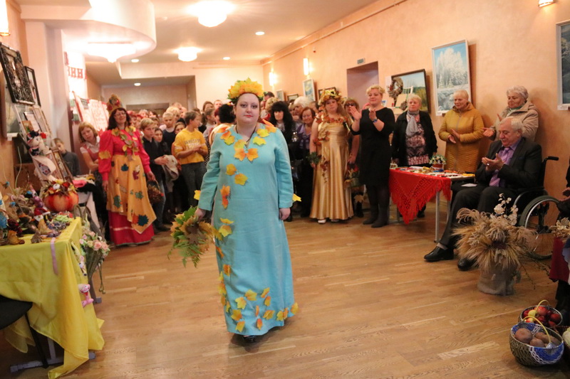 Областной фестиваль «Золотая осень» собрал в Новогрудке представителей 11 районов
