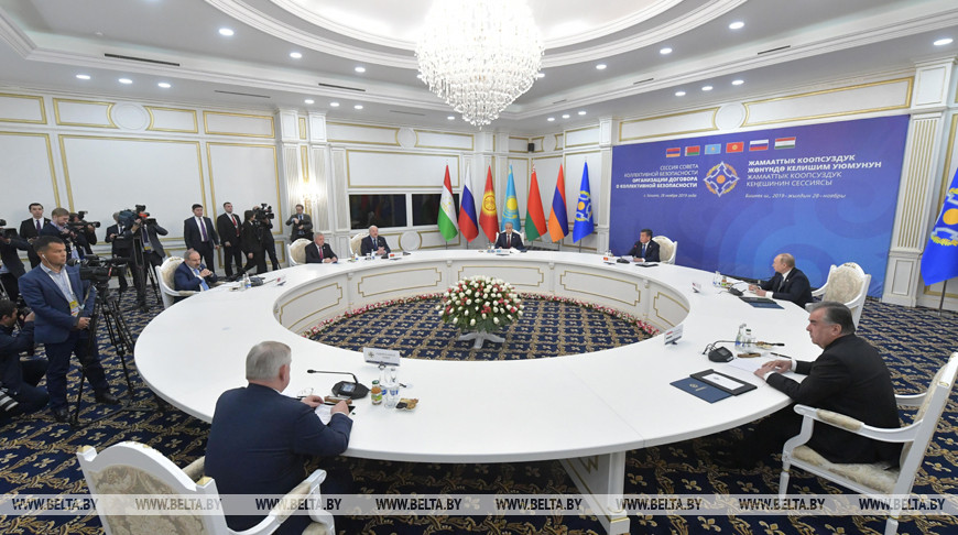 Александр Лукашенко в Бишкеке принимает участие в саммите ОДКБ