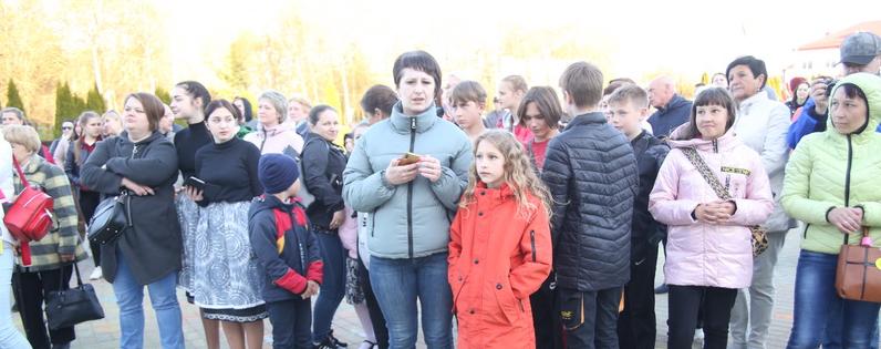 В Новогрудке прошли праздничные концерты ко Дню Победы