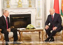 Двусторонняя повестка, пандемия и выборы - состоялся телефонный разговор Александра Лукашенко и Владимира Путина