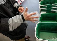 Надевать ли в магазине перчатки? «Золотые правила» гигиены во время пандемии COVID-19 от доктора медицинских наук