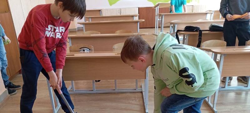 Трудовая акция в рамках районного марафона чистоты и порядка прошла в средней школе №5 г. Новогрудка