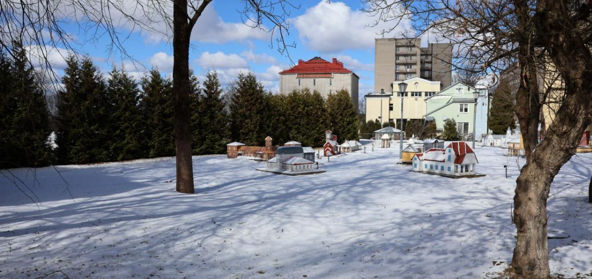 Фотофакт. Снежное настроение в весенний мартовский день в Новогрудке