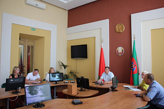 Председатель Новогрудского райисполкома Сергей Чарковский провел внеочередное заседание комиссии по чрезвычайным ситуациям 