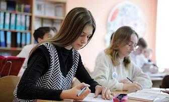 Новый учебник "История Беларуси в контексте всемирной истории" для 10-го класса презентуют в августе