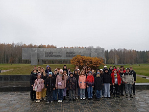 Знать и помнить. Новогрудские школьники посетили мемориальный комплекс «Хатынь» и музей Великой Отечественной войны 