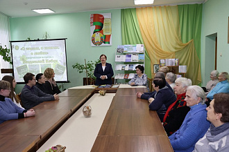 Пра жыццё, пра кнігі, пра каханне. Творчая сустрэча з пісьменнікамі Людмілай Кебіч і Ірынай Салата сабрала аматараў паэзіі ў раённай бібліятэцы 