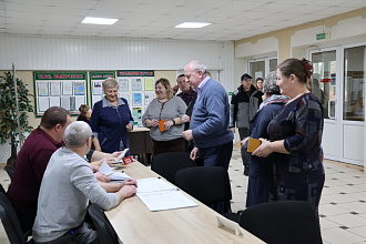 В хорошем настроении приходят на избирательный участок жители Валевского сельсовета