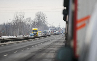 Въезда в Польшу ожидают более 250 легковых автомобилей