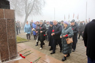 Торжественный митинг, посвященный 107-й годовщине Октябрьской революции, прошел в Новогрудке