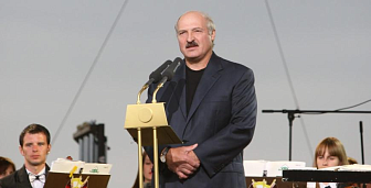 «Станем собираться здесь на Ивана Купалу». Что Александр Лукашенко пообещал в 2010-м гостям «Александрии»