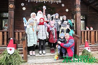 Усадьба Деда Мороза и Снегурочки в эколого-информационном центре «В гостях у 12 месяцев» приглашает новогрудчан