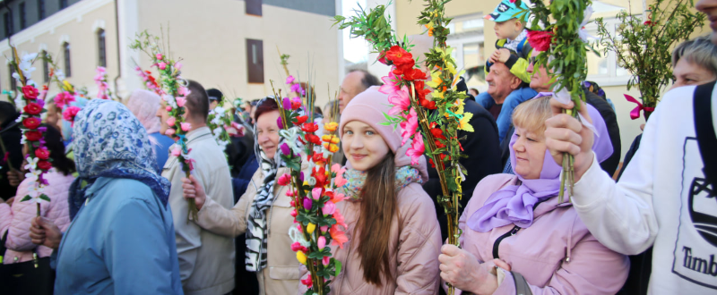 Православные новогрудчане празднуют Вербное воскресенье