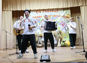 С караваем и песней: в ОАО «Принеманский» отпраздновали «Дажынкі»