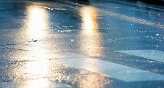 Повышенная осторожность! ГАИ напоминает о рисках на мокрой осенней дороге