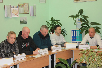 В средней школе № 1 г. Новогрудка состоялось заседание районного клуба отцов