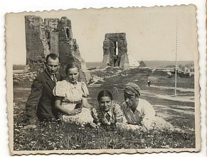 Остановись, мгновение. В День рассматривания старых фотографий заглянем в архив газеты «Новае жыццё»