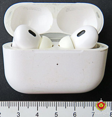 Житель Новогрудка приобрел дорогостоящие наушники известного бренда, но они оказались подделкой