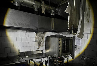 В Новогрудке горело кафе: спасатели ликвидировали пожар (+ВИДЕО)