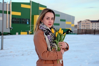 Редакция «НовоМедиаКомпания» проводит праздничный челлендж к Международному женскому дню